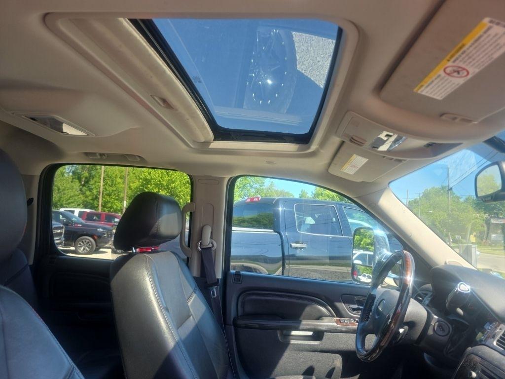 GMC Sierra 2500HD Denali Crew Cab 4WD 2014