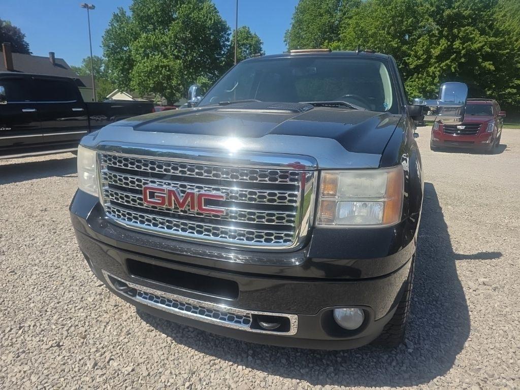 GMC Sierra 2500HD Denali Crew Cab 4WD 2014
