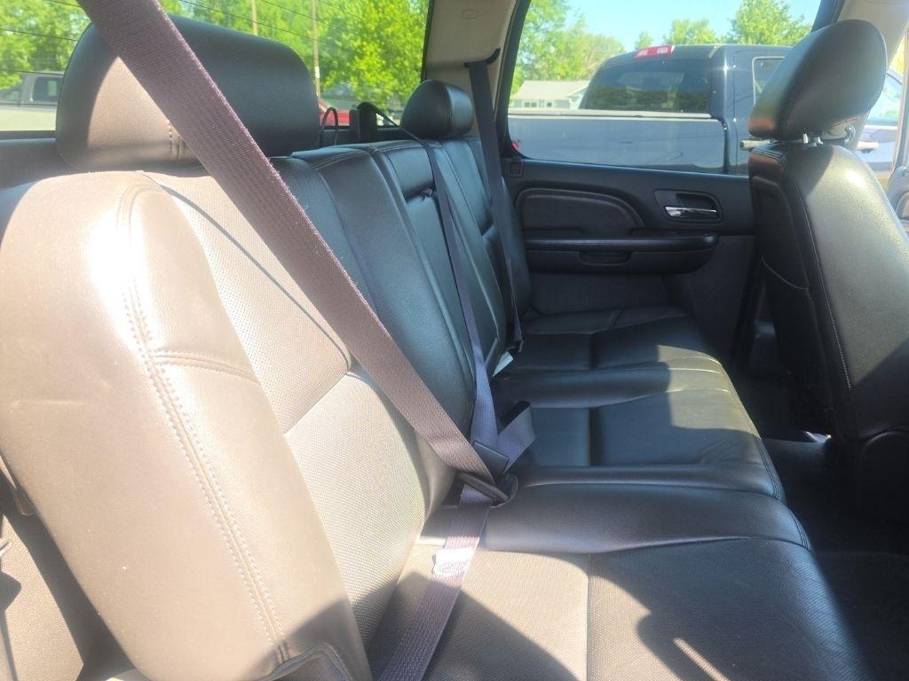 GMC Sierra 2500HD Denali Crew Cab 4WD 2014