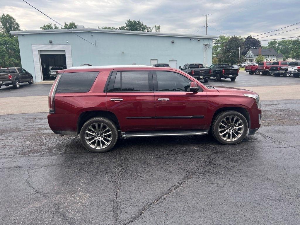 Cadillac Escalade Luxury 4WD 2019