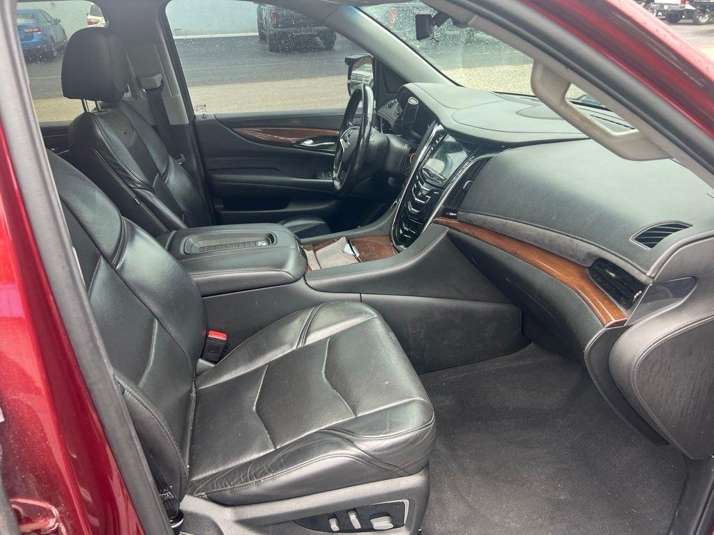 Cadillac Escalade Luxury 4WD 2019