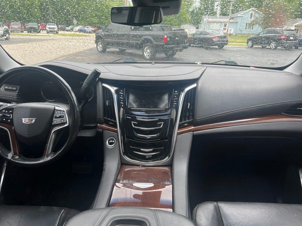 Cadillac Escalade Luxury 4WD 2019