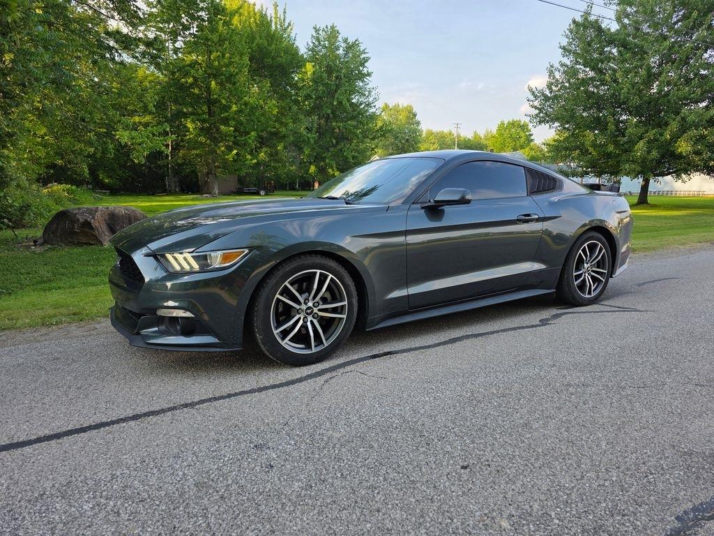 2016 Ford Mustang EcoBoost Coupe's photo