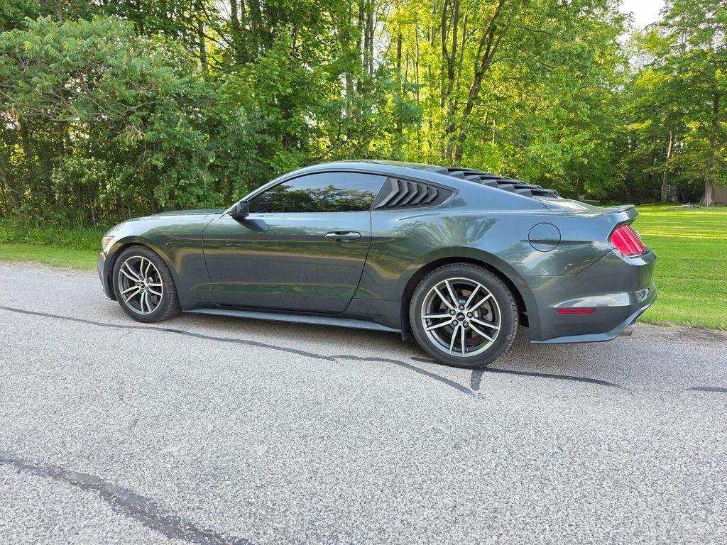Ford Mustang EcoBoost Coupe 2016