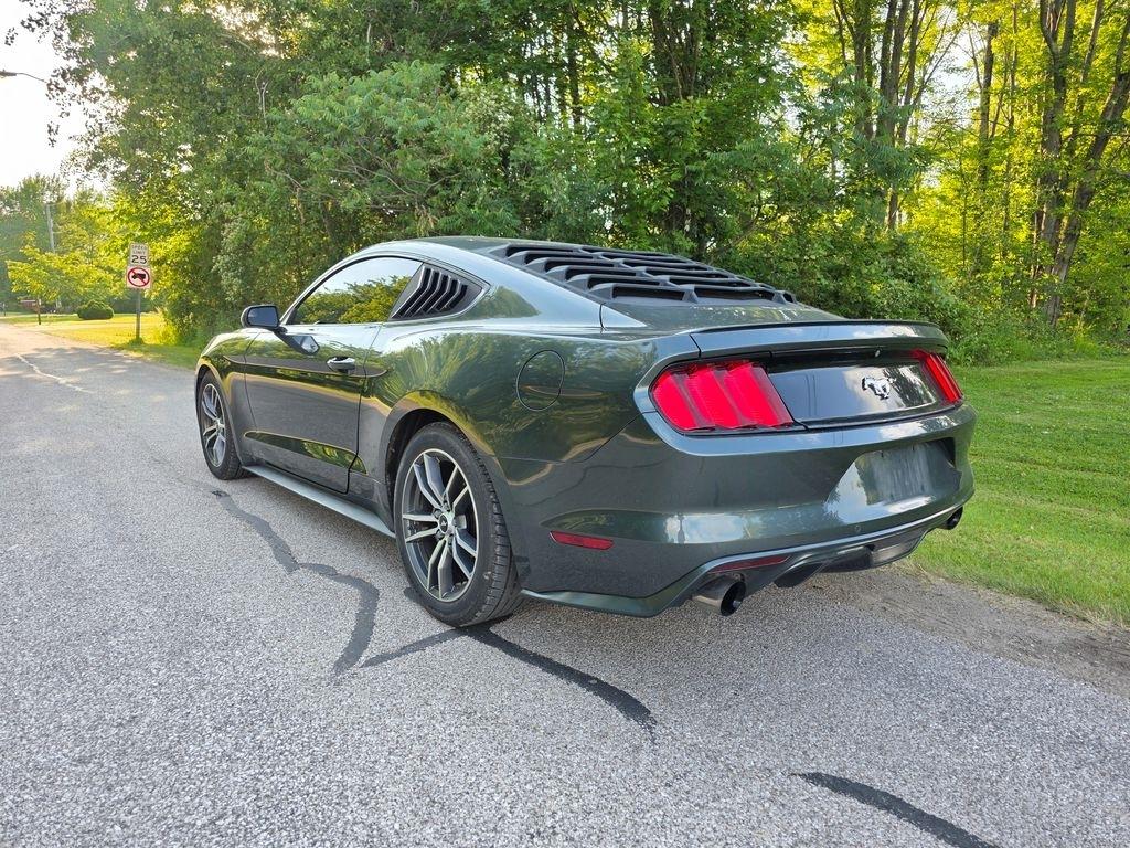 Ford Mustang EcoBoost Coupe 2016