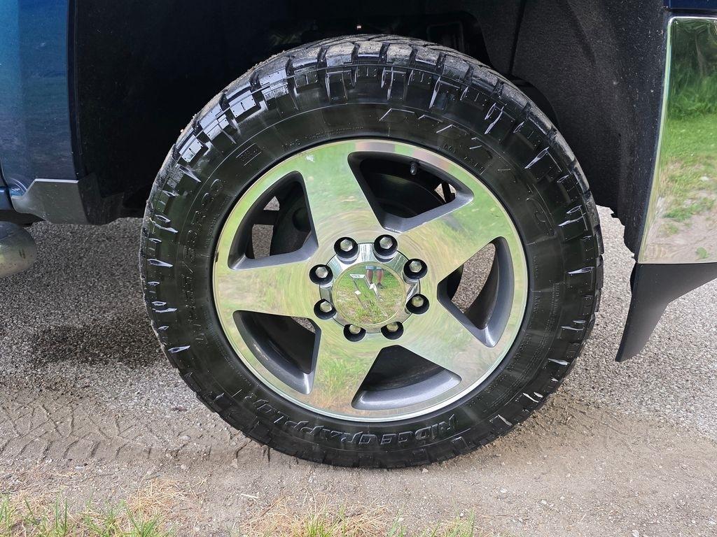 Chevrolet Silverado 2500HD LT Crew Cab 4WD 2016