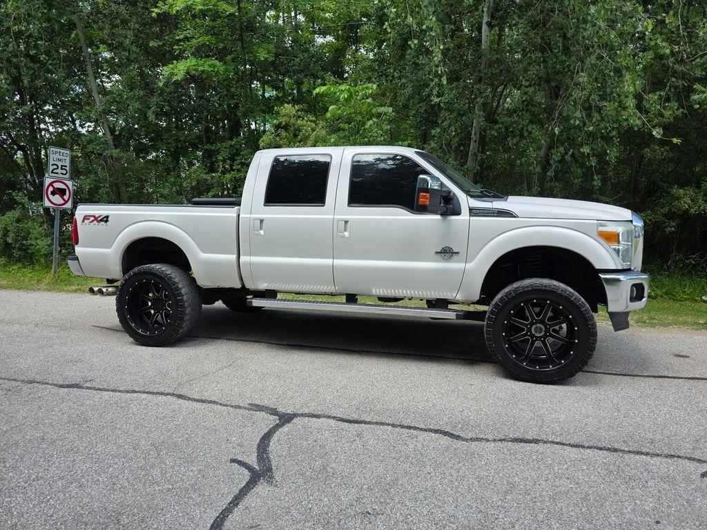 Ford F-250 SD Lariat Crew Cab 4WD 2015