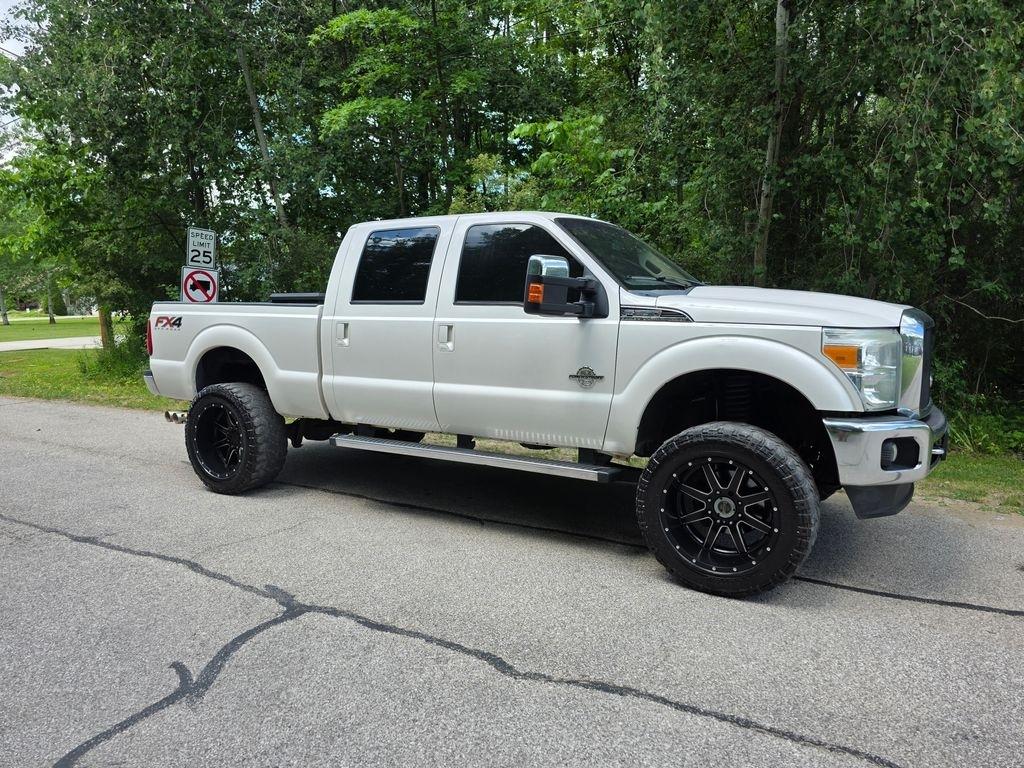 Ford F-250 SD Lariat Crew Cab 4WD 2015