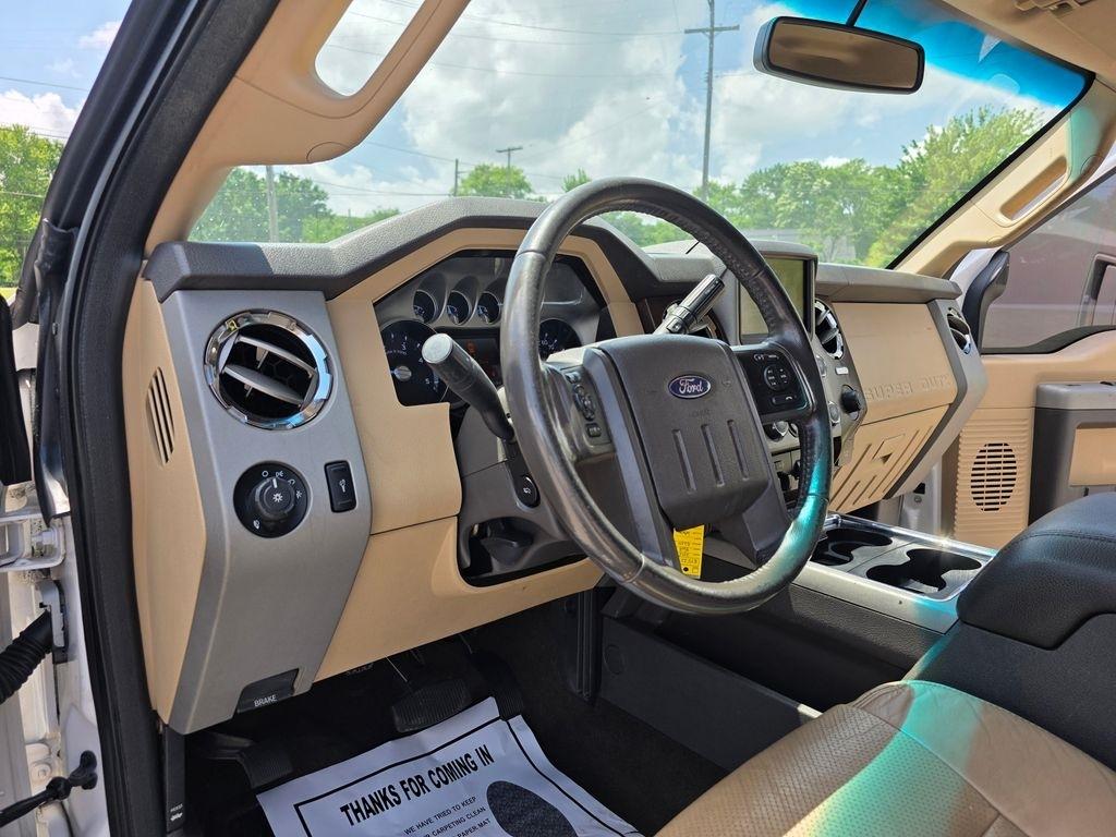 Ford F-250 SD Lariat Crew Cab 4WD 2015
