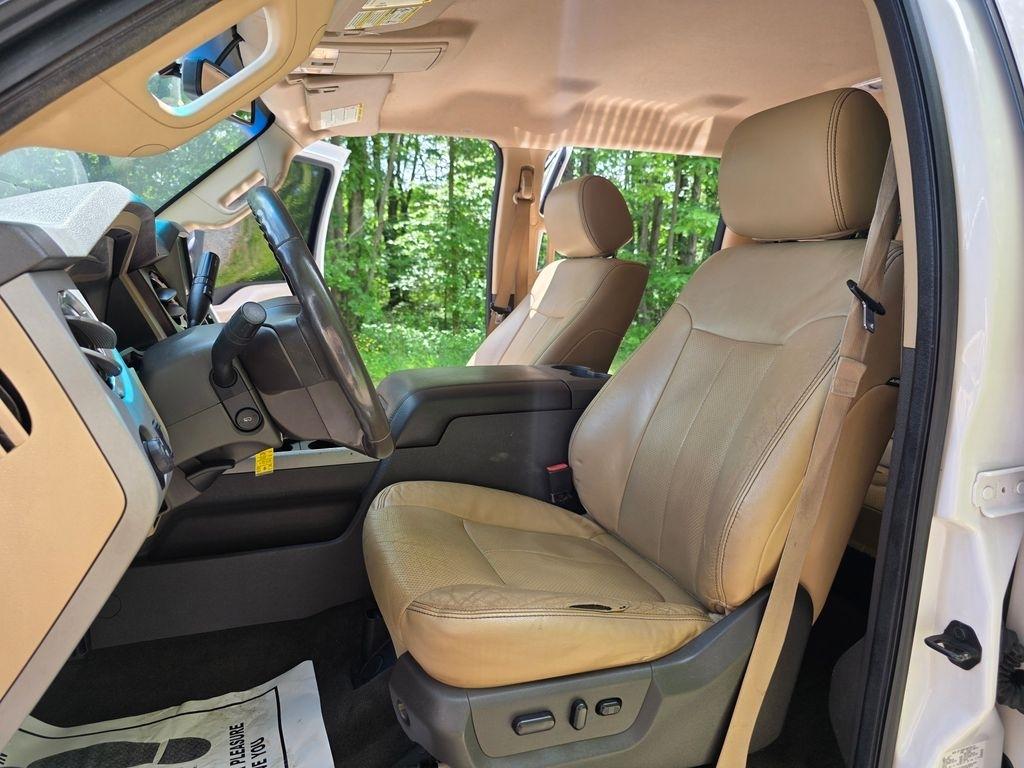 Ford F-250 SD Lariat Crew Cab 4WD 2015