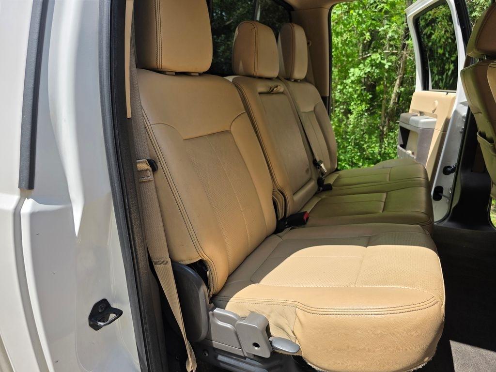 Ford F-250 SD Lariat Crew Cab 4WD 2015