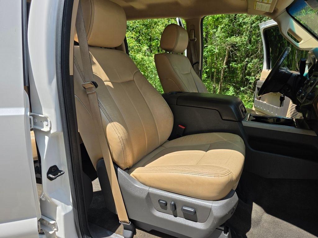 Ford F-250 SD Lariat Crew Cab 4WD 2015