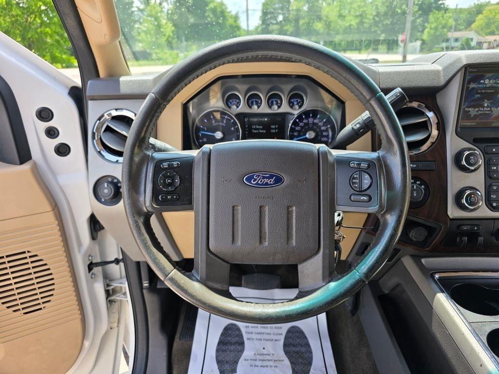 Ford F-250 SD Lariat Crew Cab 4WD 2015