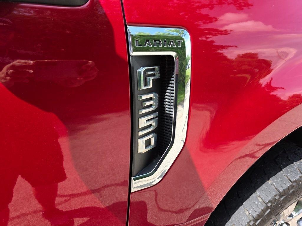 Ford F-350 SD Lariat Crew Cab Long Bed 4WD 2020