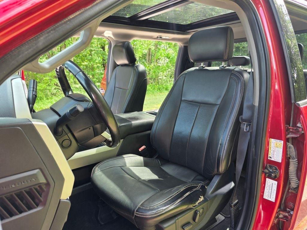 Ford F-350 SD Lariat Crew Cab Long Bed 4WD 2020