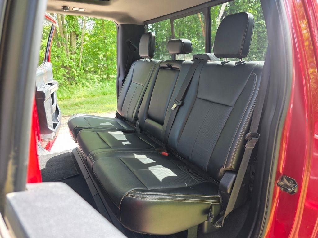 Ford F-350 SD Lariat Crew Cab Long Bed 4WD 2020
