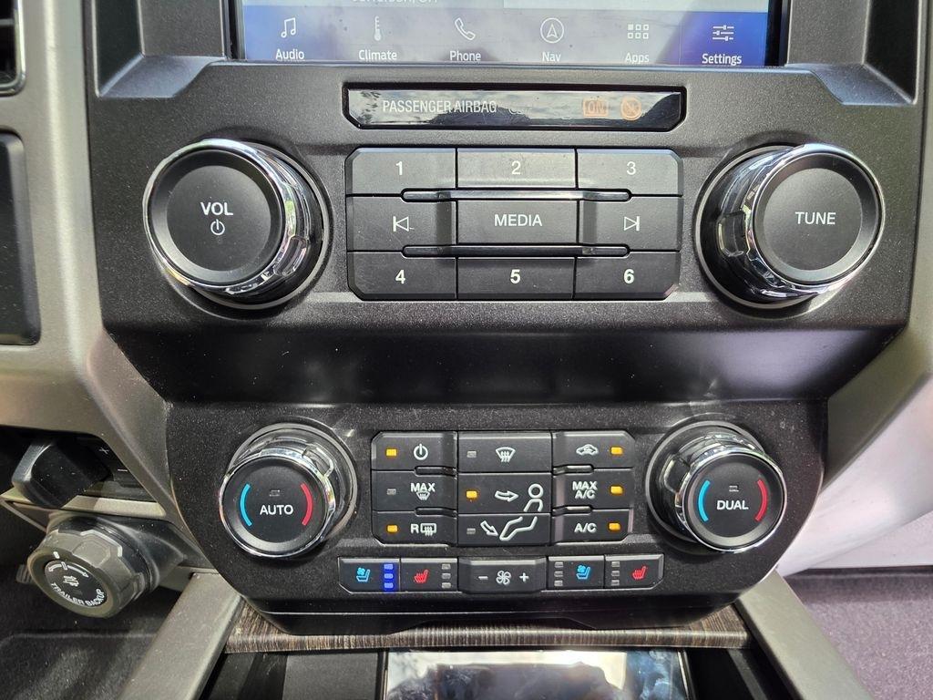 Ford F-350 SD Lariat Crew Cab Long Bed 4WD 2020