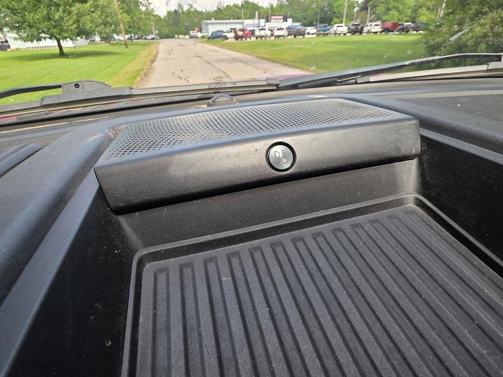 Ford F-350 SD Lariat Crew Cab Long Bed 4WD 2020
