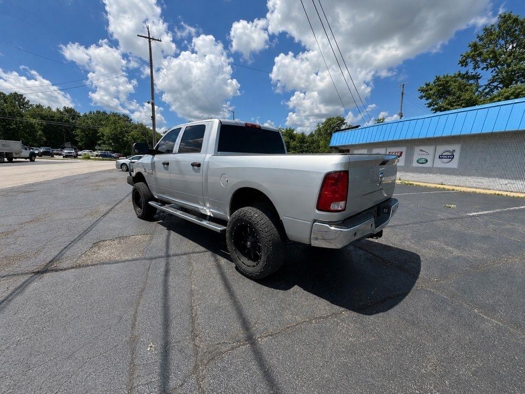 RAM 2500 Tradesman Crew Cab SWB 4WD 2016