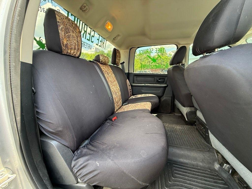 RAM 2500 Tradesman Crew Cab SWB 4WD 2016