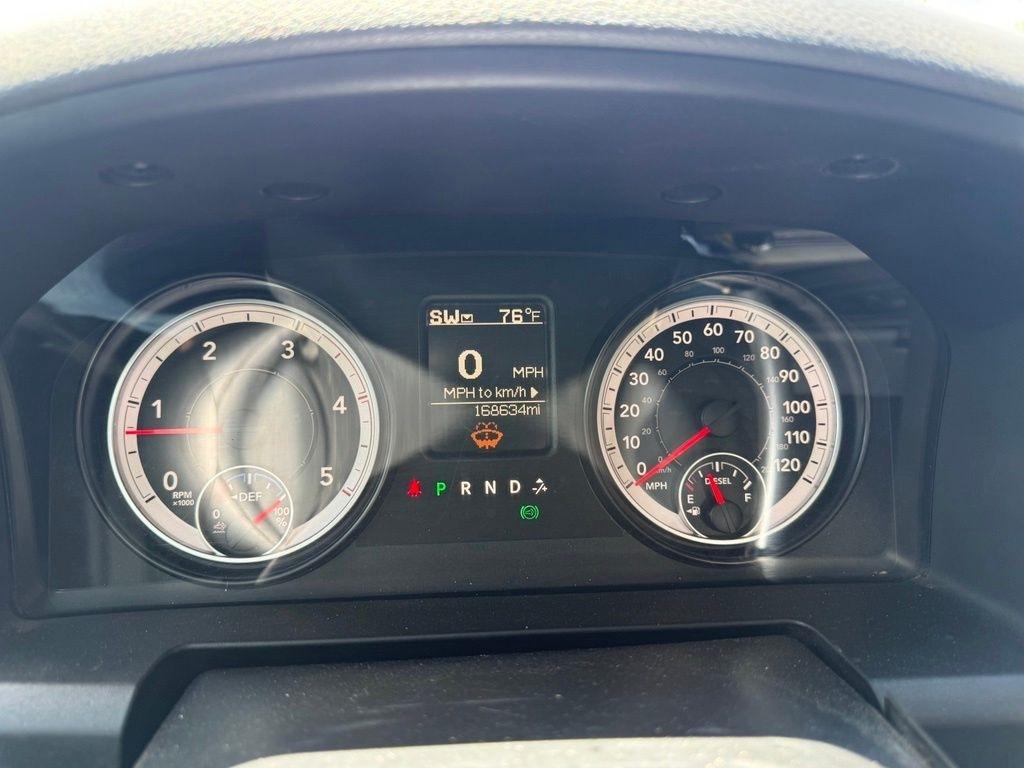RAM 2500 Tradesman Crew Cab SWB 4WD 2016