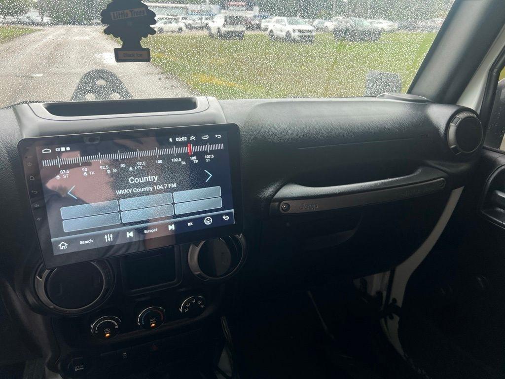 Jeep Wrangler Sport 4WD 2016