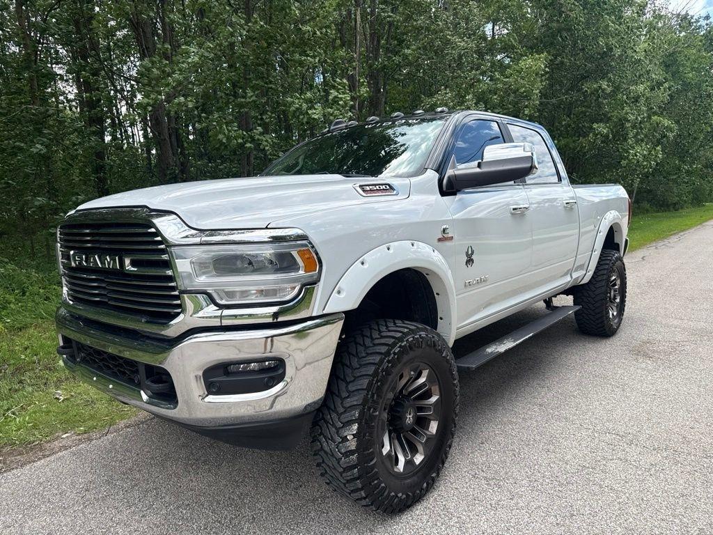 RAM 3500 Laramie Crew Cab SWB 4WD 2022