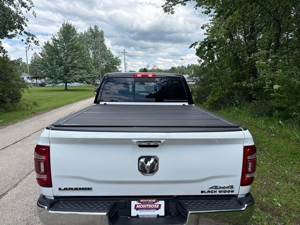 RAM 3500 Laramie Crew Cab SWB 4WD 2022