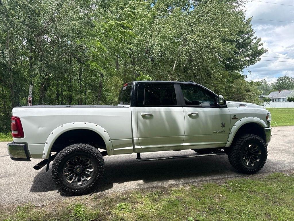 RAM 3500 Laramie Crew Cab SWB 4WD 2022