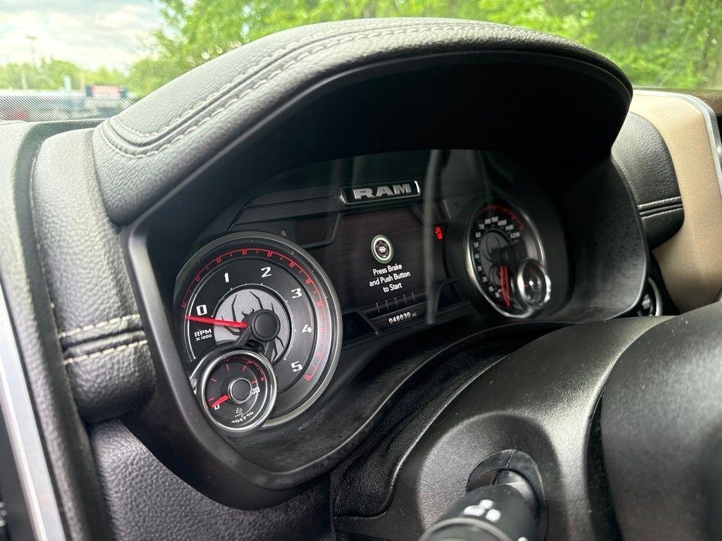RAM 3500 Laramie Crew Cab SWB 4WD 2022