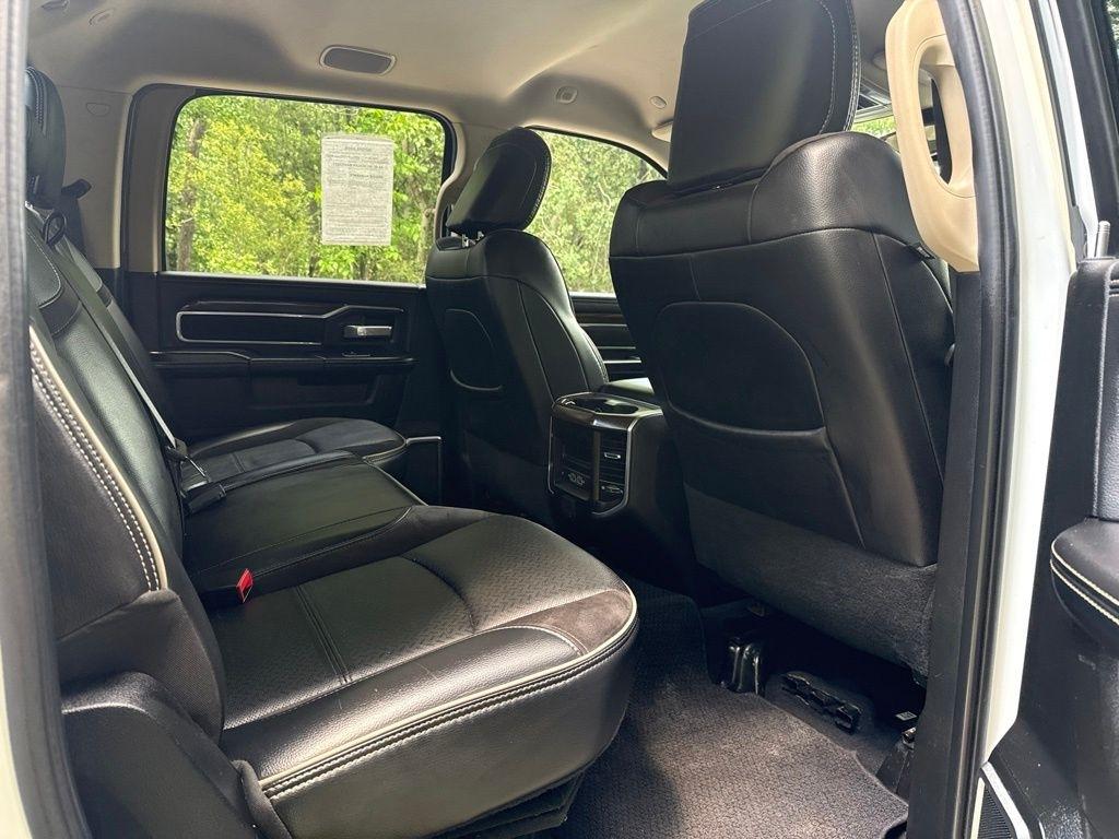 RAM 3500 Laramie Crew Cab SWB 4WD 2022