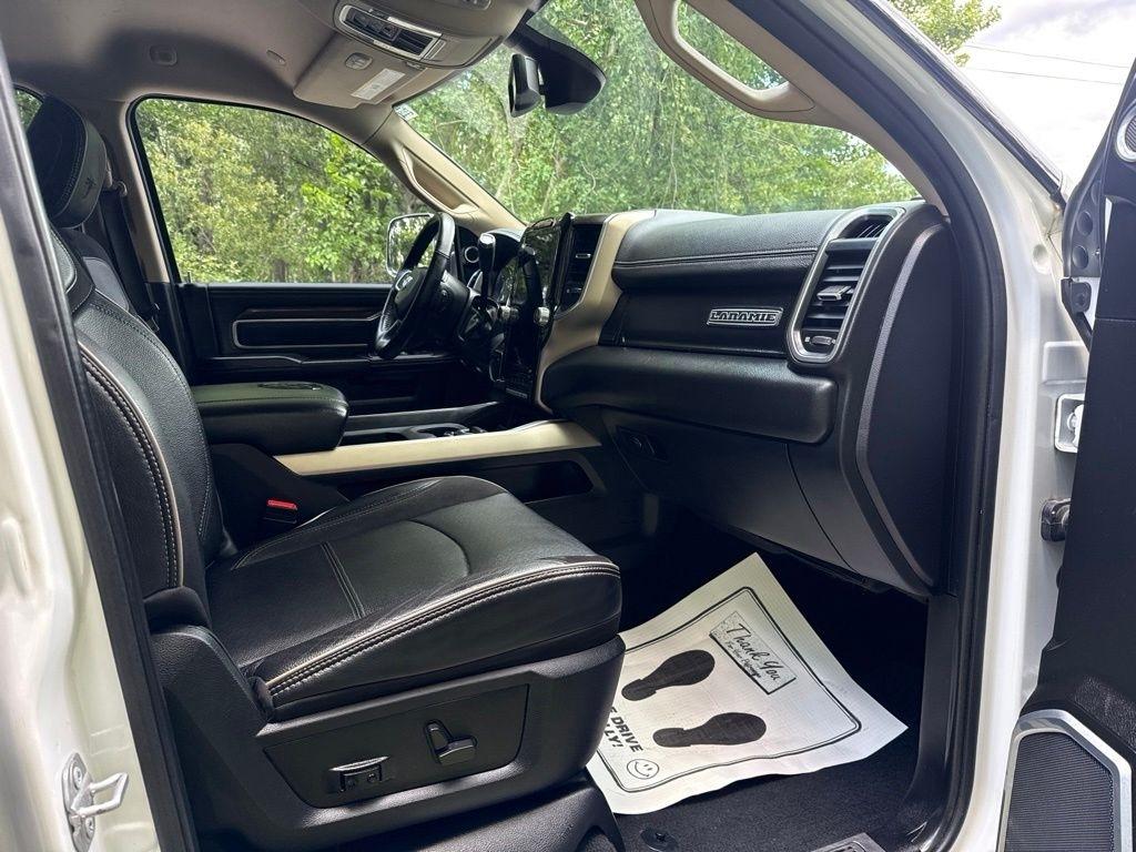 RAM 3500 Laramie Crew Cab SWB 4WD 2022