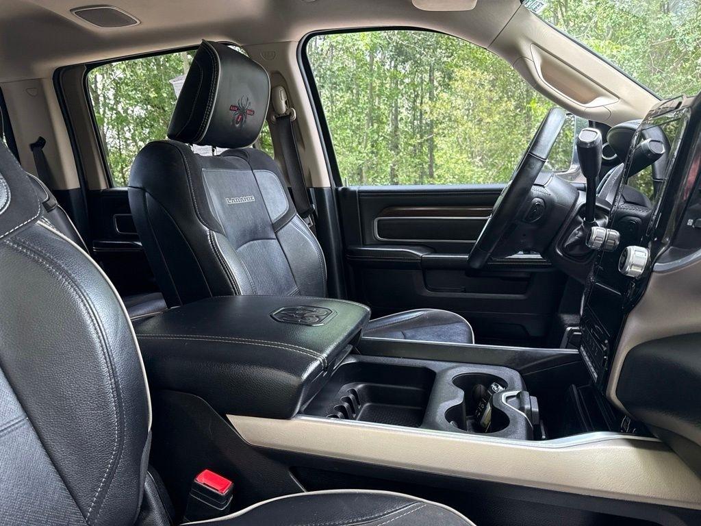RAM 3500 Laramie Crew Cab SWB 4WD 2022