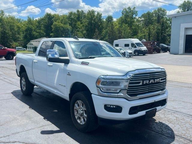 RAM 2500 Laramie Crew Cab SWB 4WD 2024