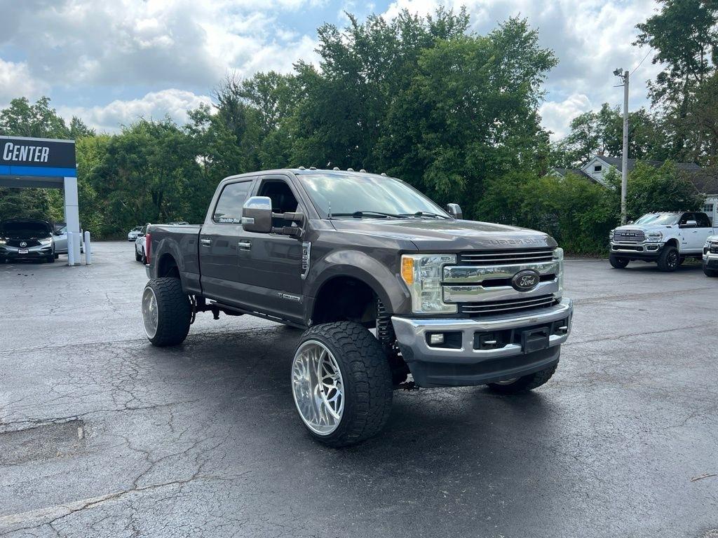 Ford F-250 SD Lariat Crew Cab 4WD 2017