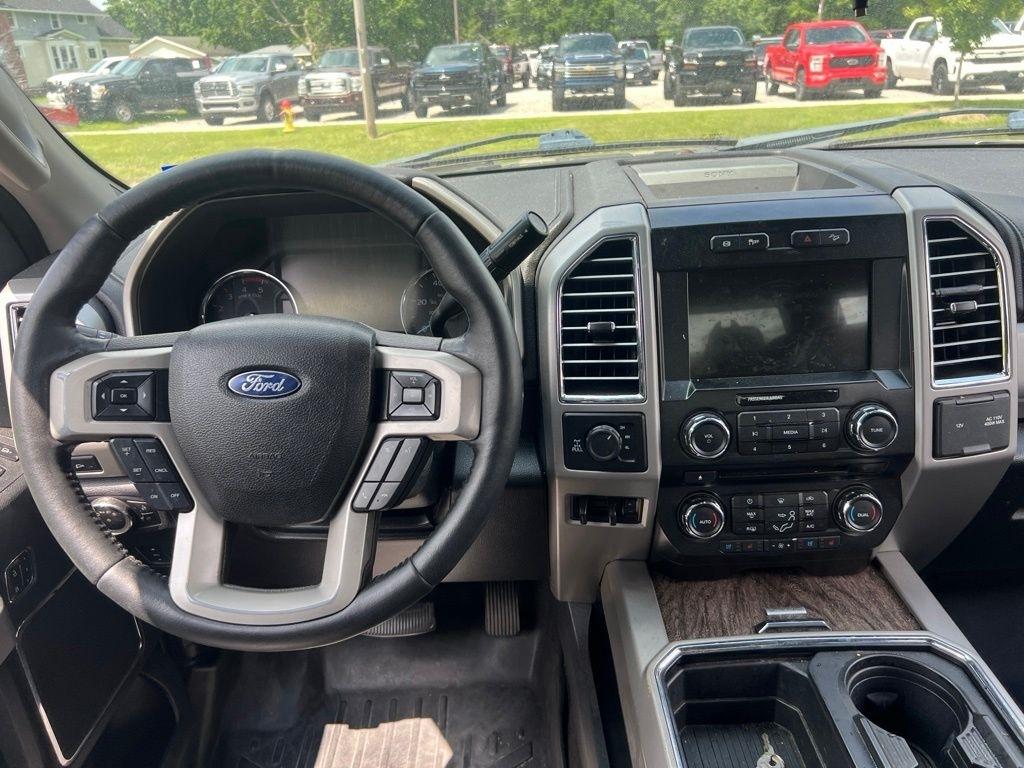 Ford F-250 SD Lariat Crew Cab 4WD 2017