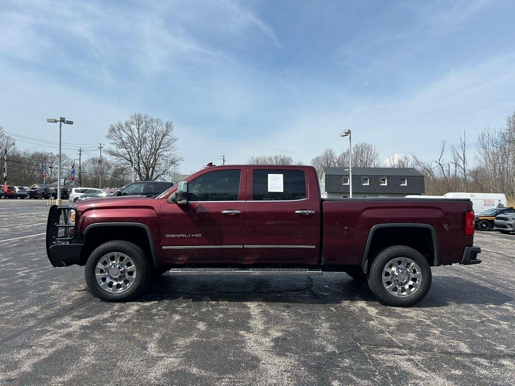 GMC Sierra 2500HD Denali Crew Cab 4WD 2016