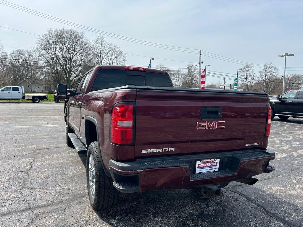 GMC Sierra 2500HD Denali Crew Cab 4WD 2016