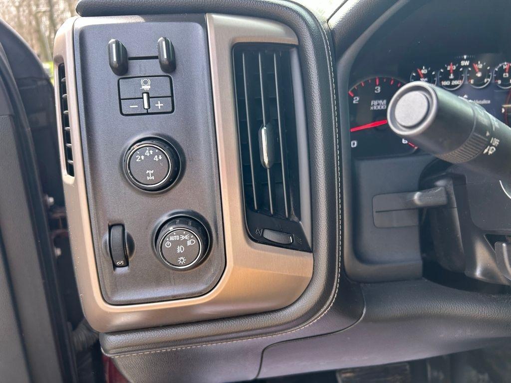 GMC Sierra 2500HD Denali Crew Cab 4WD 2016