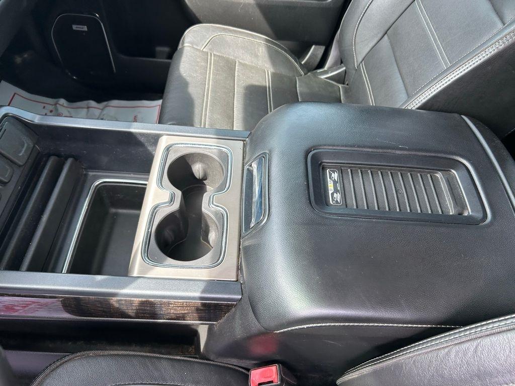 GMC Sierra 2500HD Denali Crew Cab 4WD 2016