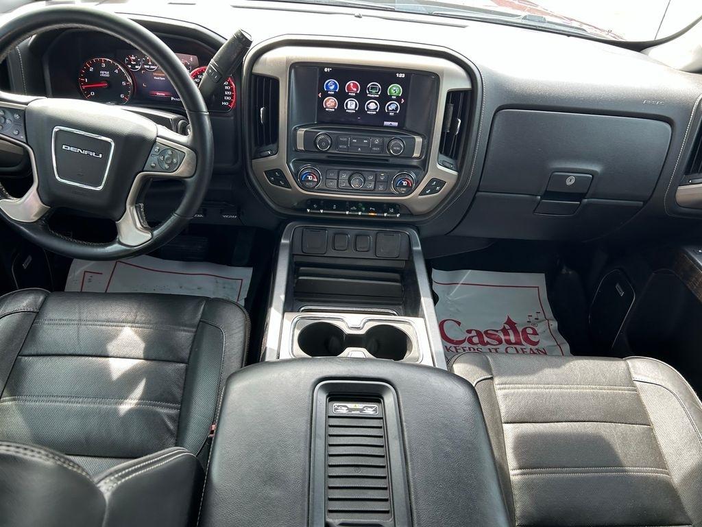 GMC Sierra 2500HD Denali Crew Cab 4WD 2016
