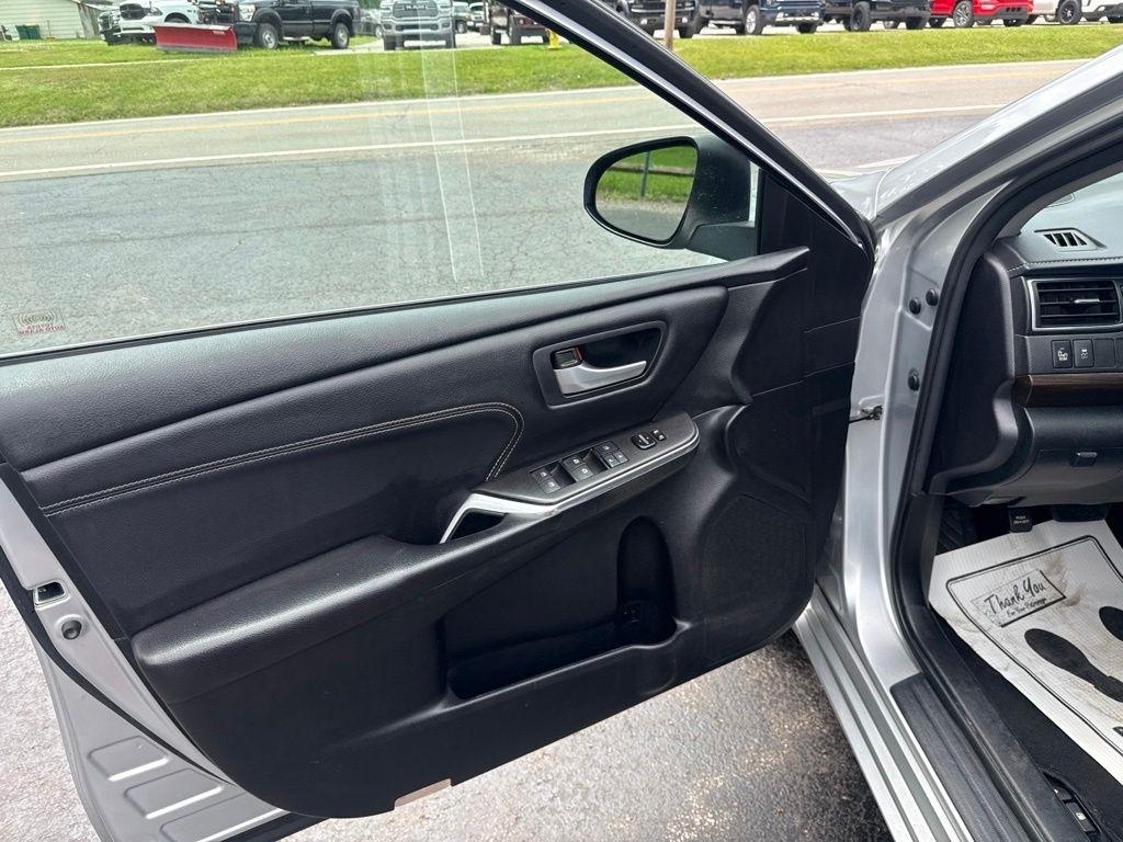 Toyota Camry XLE 2017