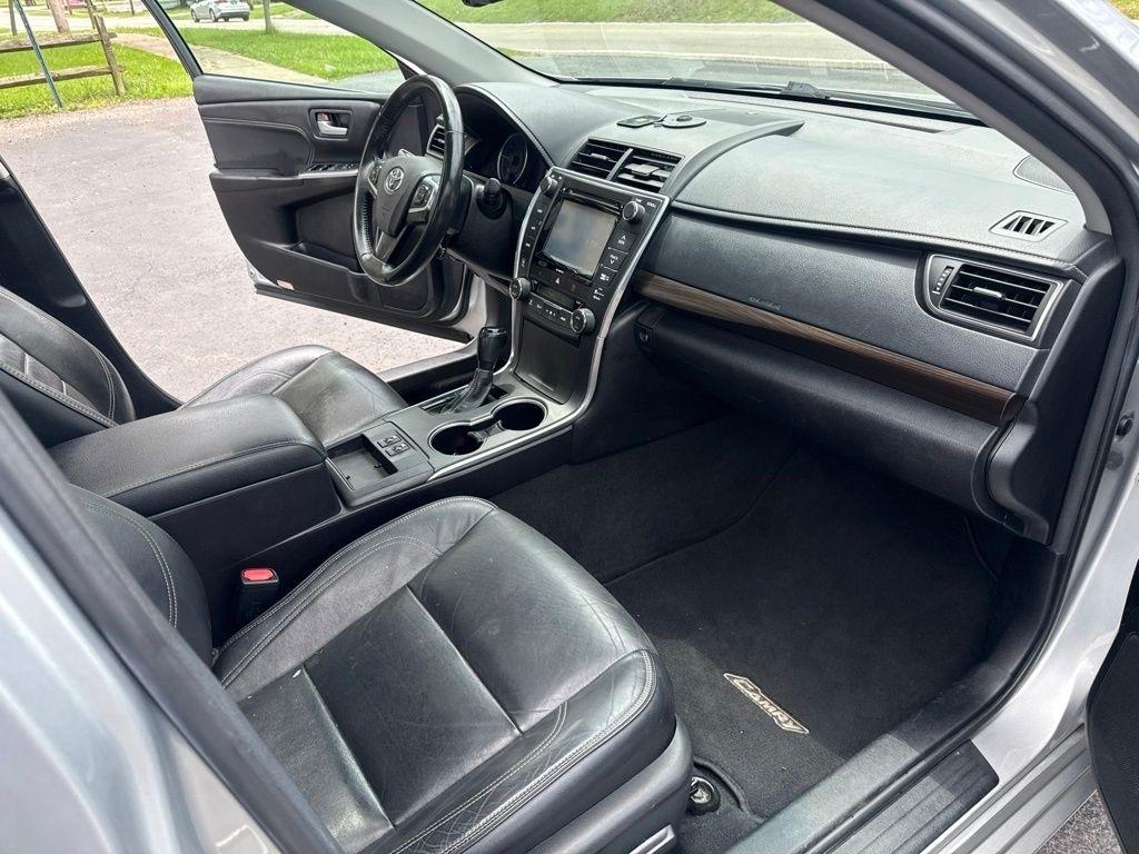 Toyota Camry XLE 2017