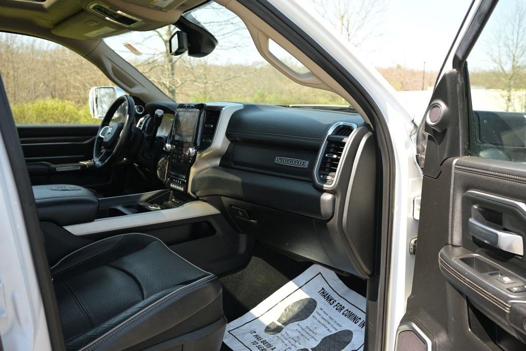 RAM 2500 Laramie Crew Cab SWB 4WD 2019