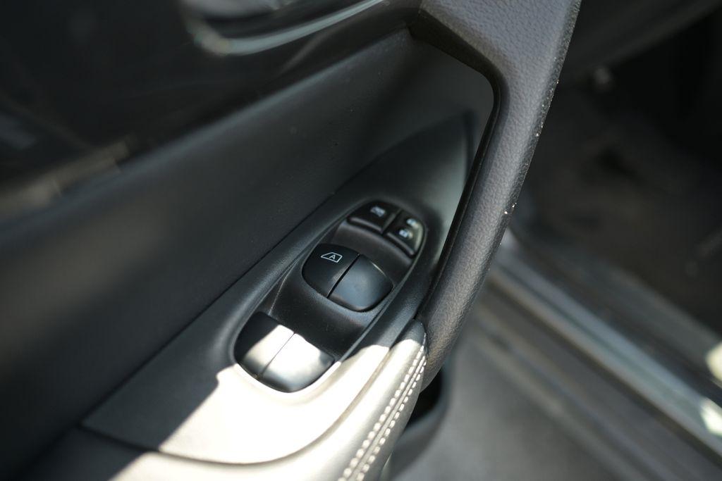 Nissan Rogue SV 2WD 2019