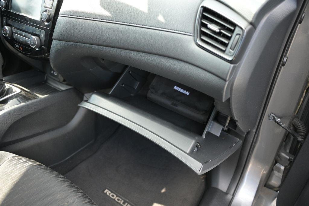 Nissan Rogue SV 2WD 2019