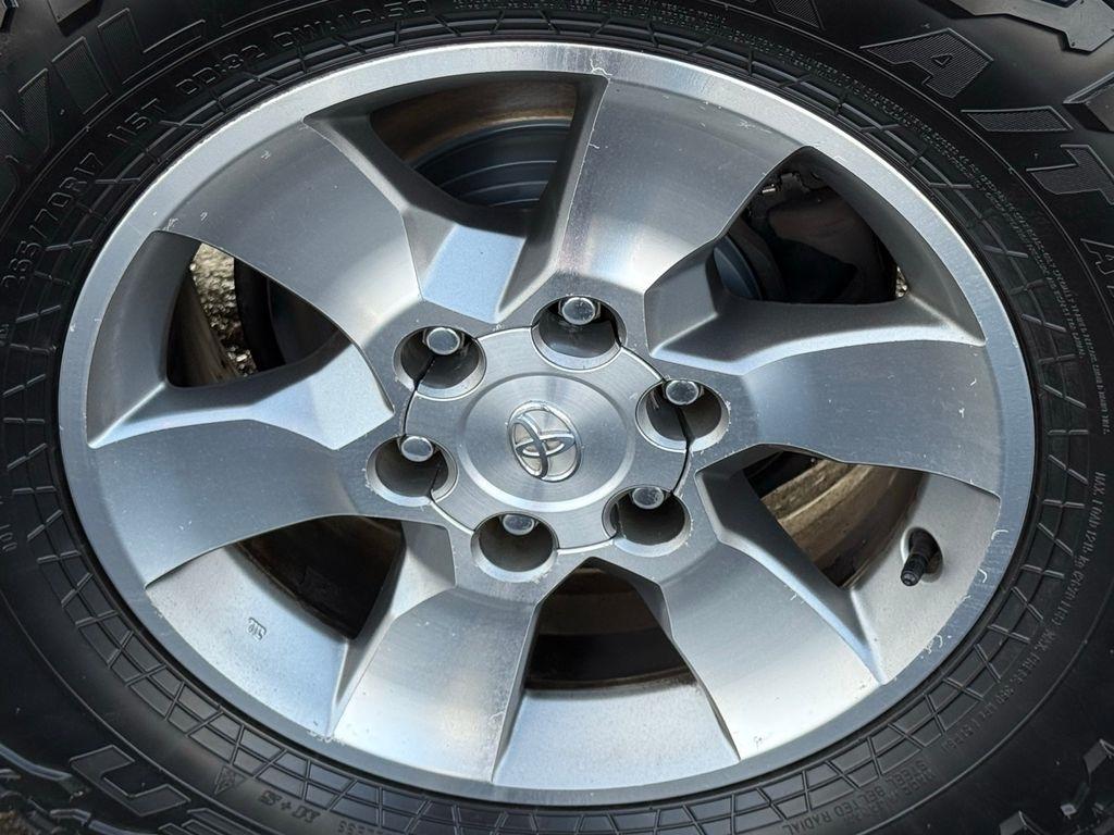 Toyota 4Runner  2012