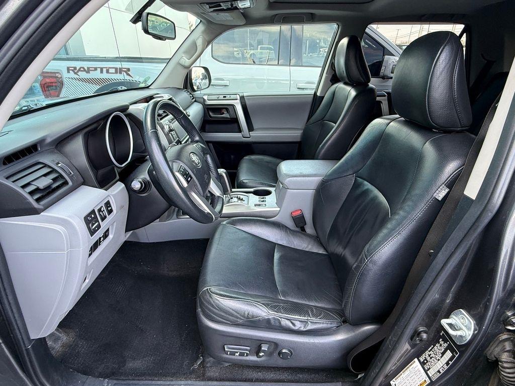 Toyota 4Runner  2012