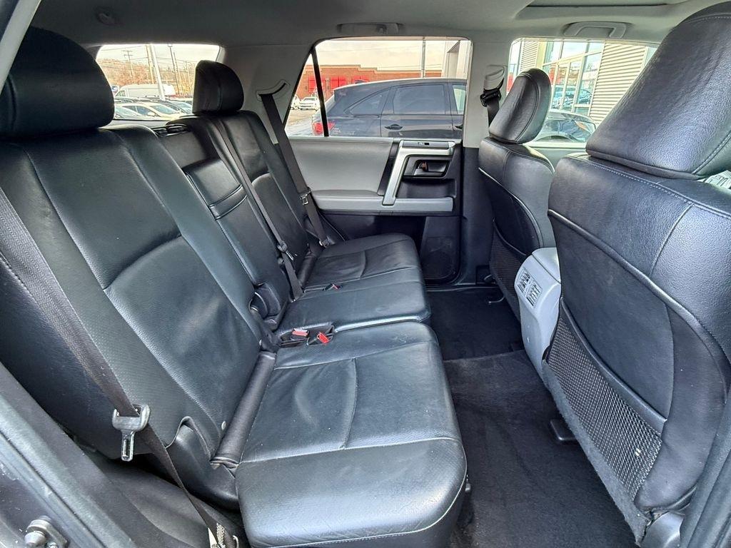 Toyota 4Runner  2012