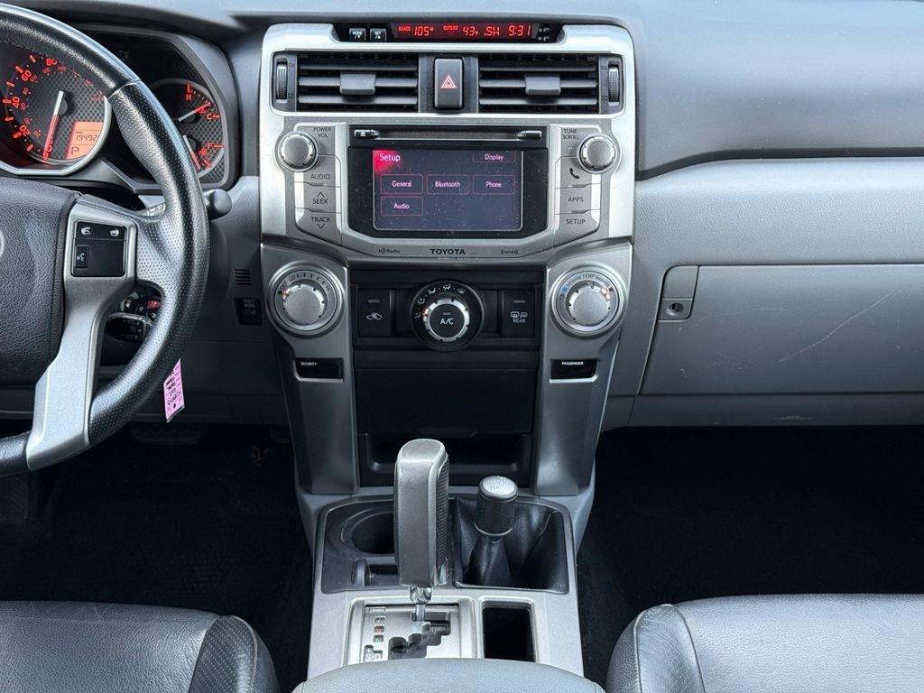 Toyota 4Runner  2012